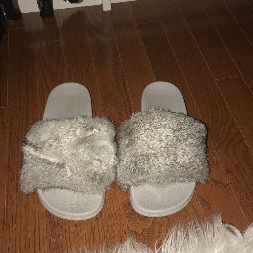 Women’s sandals